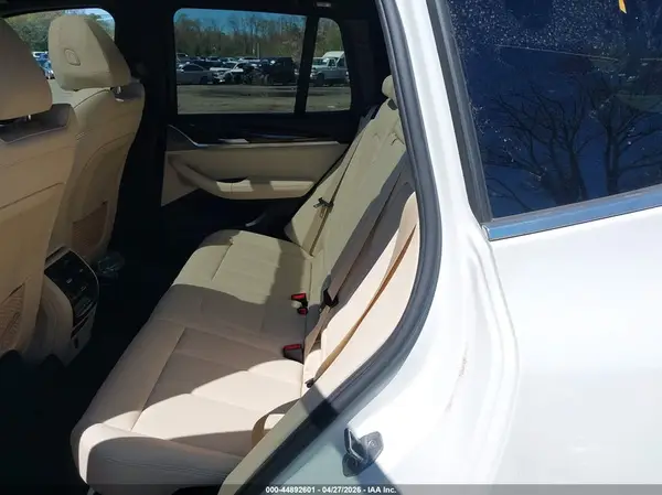 5UXTR9C57JLD74105 2018 BMW X3 - Image 8