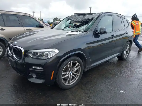 5UXTR9C57JLD74427 2018 BMW X3 - Image 2