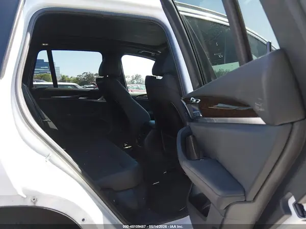 5UXTR9C57JLD89025 2018 BMW X3 - Image 8