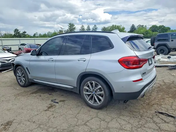 5UXTR9C57KLD92167 2019 BMW X3 - Image 2