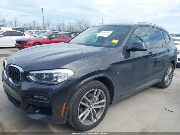 5UXTR9C57KLD92797 2019 BMW X3 - Image 2