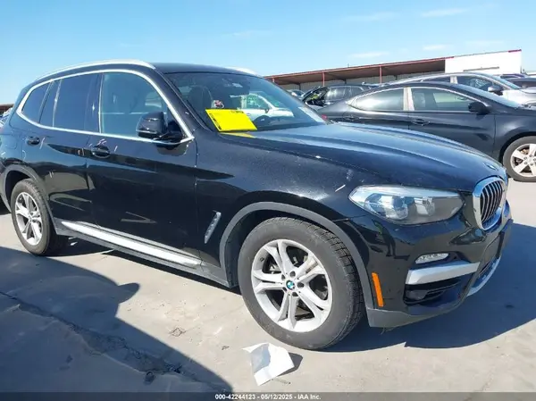 5UXTR9C57KLD94095 2019 BMW X3 - Image 1
