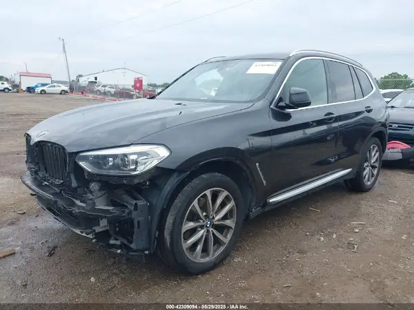 5UXTR9C57KLD96770 2019 BMW X3 - Image 2