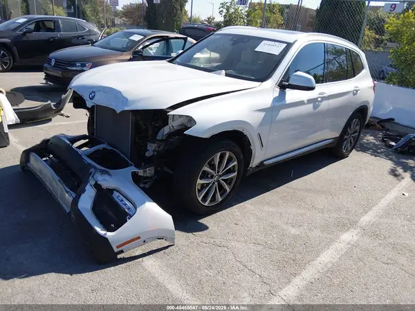 5UXTR9C57KLE13471 2019 BMW X3 - Image 2