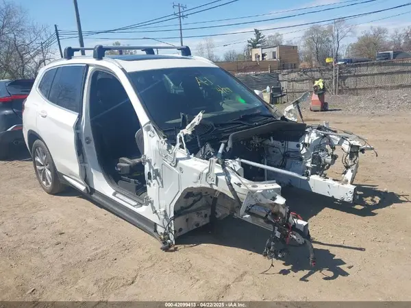 5UXTR9C57KLE14376 2019 BMW X3 - Image 1