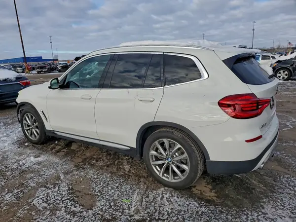 5UXTR9C57KLE15818 2019 BMW X3 - Image 2