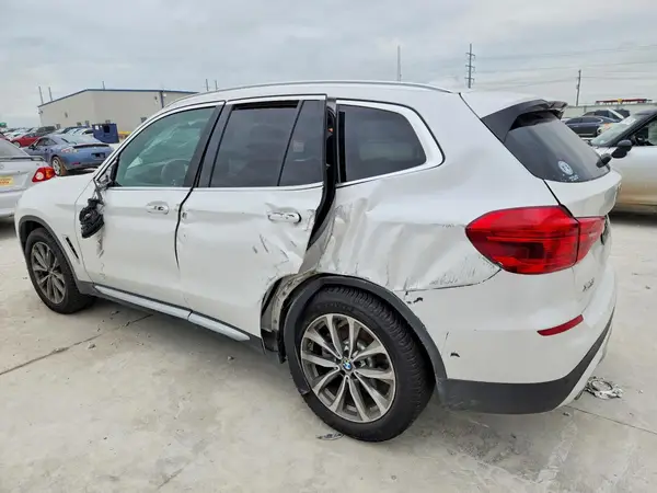 5UXTR9C57KLE20257 2019 BMW X3 - Image 2
