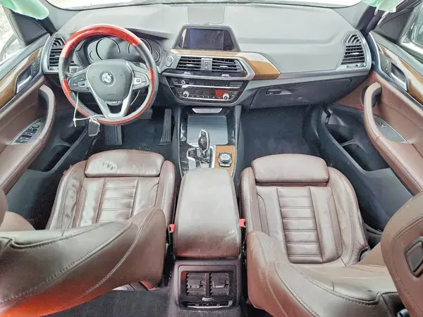 5UXTR9C57KLE20257 2019 BMW X3 - Image 8
