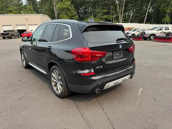 5UXTR9C57KLE20386 2019 BMW X3 - Image 2