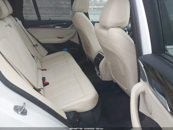5UXTR9C57KLE21246 2019 BMW X3 - Image 8