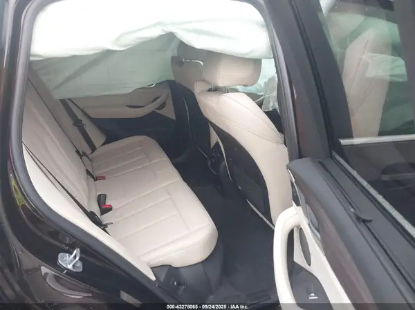5UXTR9C57KLP80805 2019 BMW X3 - Image 8