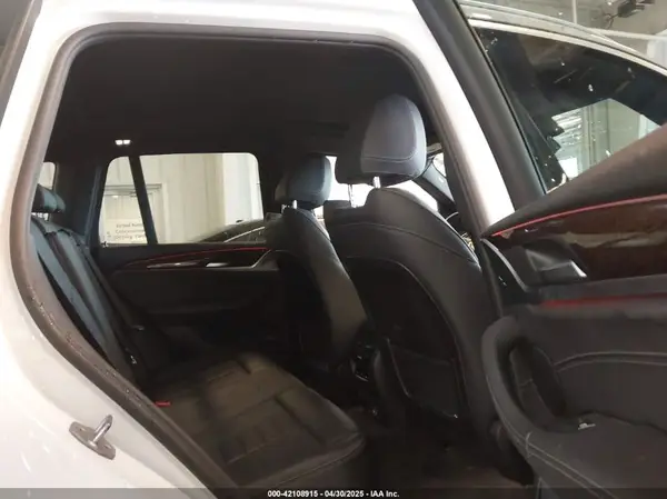 5UXTR9C57KLP85888 2019 BMW X3 - Image 8