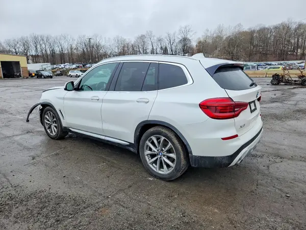 5UXTR9C57KLP87902 2019 BMW X3 - Image 2