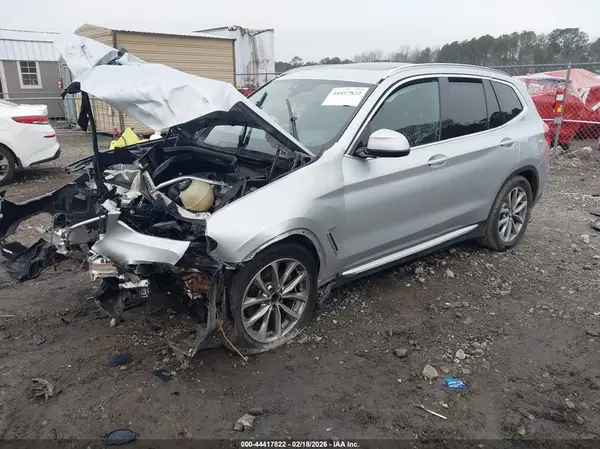 5UXTR9C57KLP92274 2019 BMW X3 - Image 2