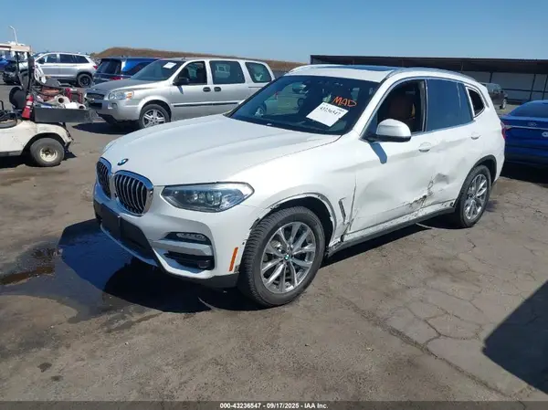 5UXTR9C57KLP94235 2019 BMW X3 - Image 2