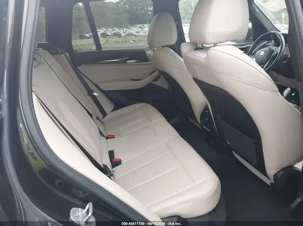 5UXTR9C57KLP94803 2019 BMW X3 - Image 8