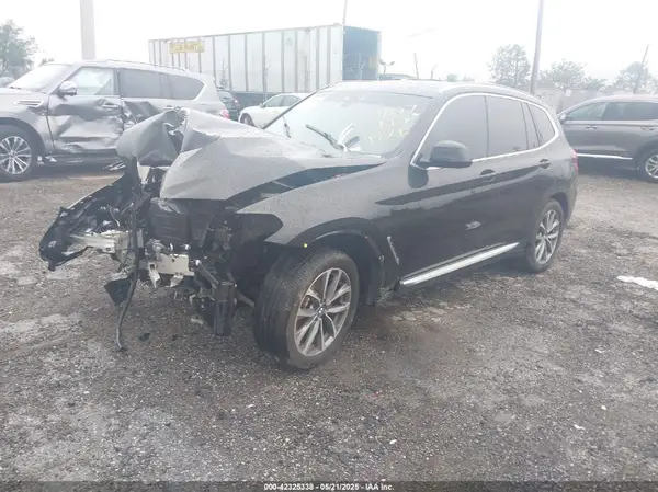 5UXTR9C57KLP97233 2019 BMW X3 - Image 2