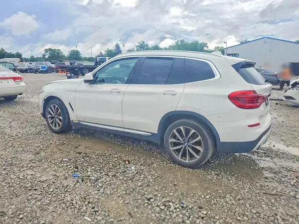 5UXTR9C57KLR03728 2019 BMW X3 - Image 2