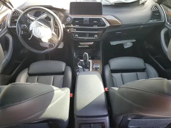 5UXTR9C57KLR03910 2019 BMW X3 - Image 8