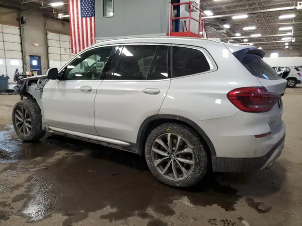 5UXTR9C57KLR05415 2019 BMW X3 - Image 2