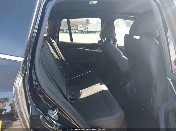 5UXTR9C57KLR06130 2019 BMW X3 - Image 8