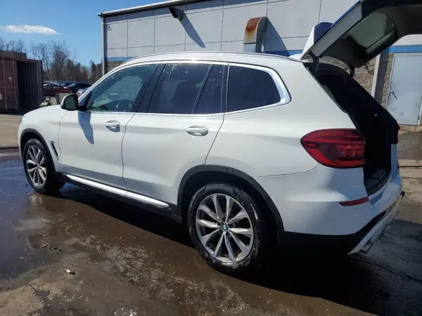 5UXTR9C57KLR06404 2019 BMW X3 - Image 2