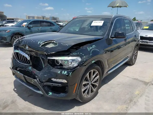 5UXTR9C58JLC68939 2018 BMW X3 - Image 2