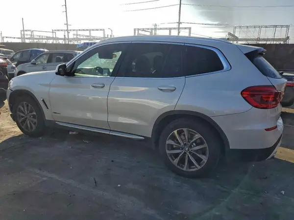 5UXTR9C58JLC73705 2018 BMW X3 - Image 2
