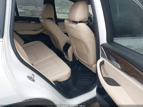 5UXTR9C58JLC74756 2018 BMW X3 - Image 8