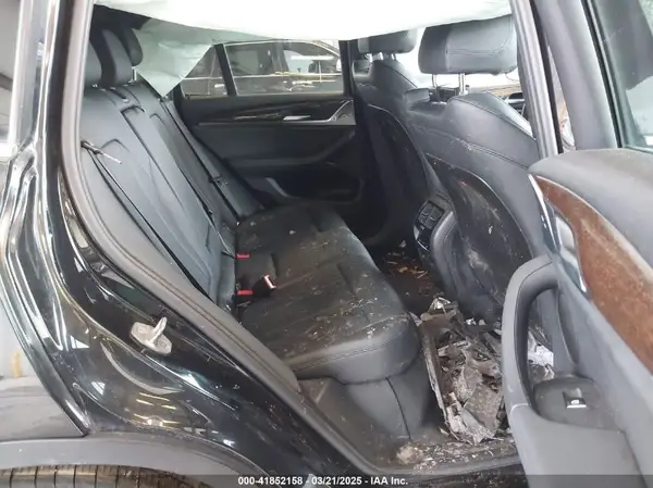 5UXTR9C58JLC76989 2018 BMW X3 - Image 8