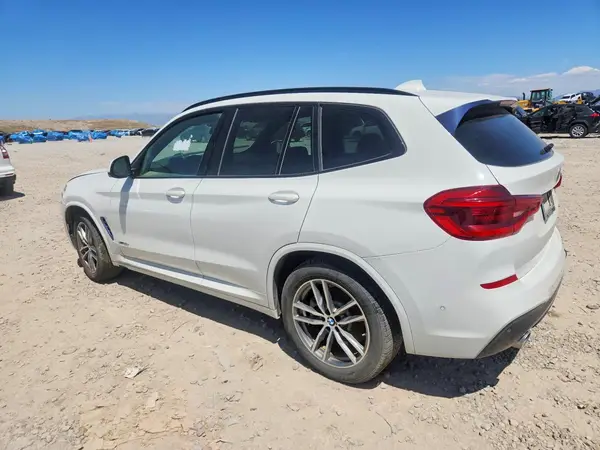 5UXTR9C58JLC77284 2018 BMW X3 - Image 2