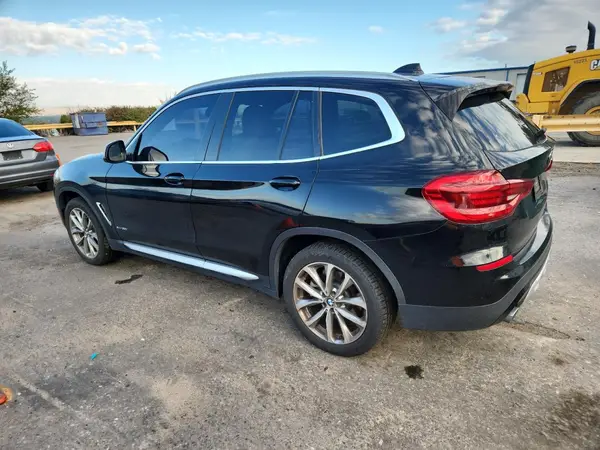 5UXTR9C58JLC77690 2018 BMW X3 - Image 2