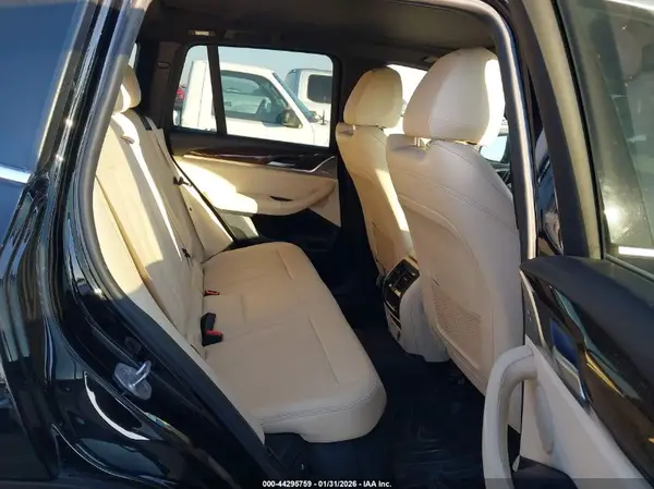 5UXTR9C58JLC77737 2018 BMW X3 - Image 8