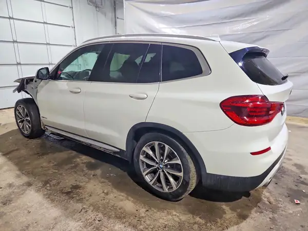 5UXTR9C58JLC80444 2018 BMW X3 - Image 2