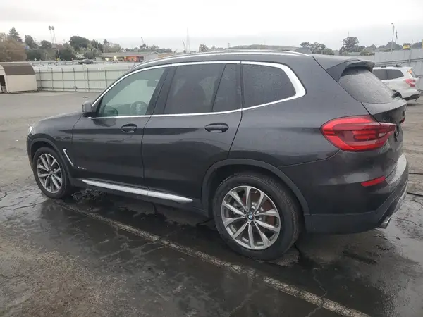 5UXTR9C58JLC81397 2018 BMW X3 - Image 2