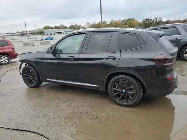 5UXTR9C58JLC83229 2018 BMW X3 - Image 2