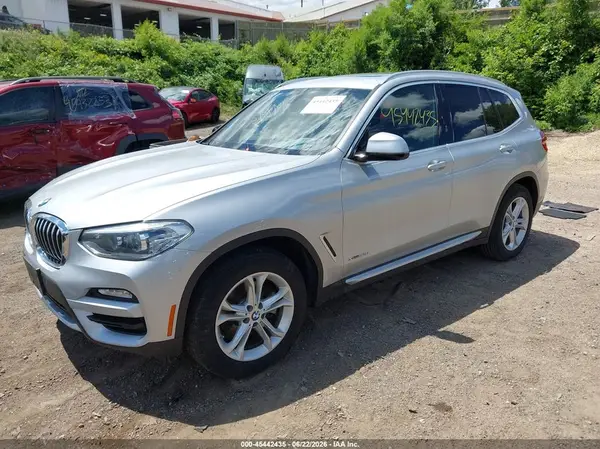 5UXTR9C58JLC83442 2018 BMW X3 - Image 2