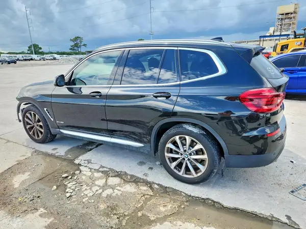 5UXTR9C58JLD58155 2018 BMW X3 - Image 2