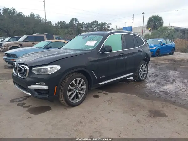 5UXTR9C58JLD58169 2018 BMW X3 - Image 2