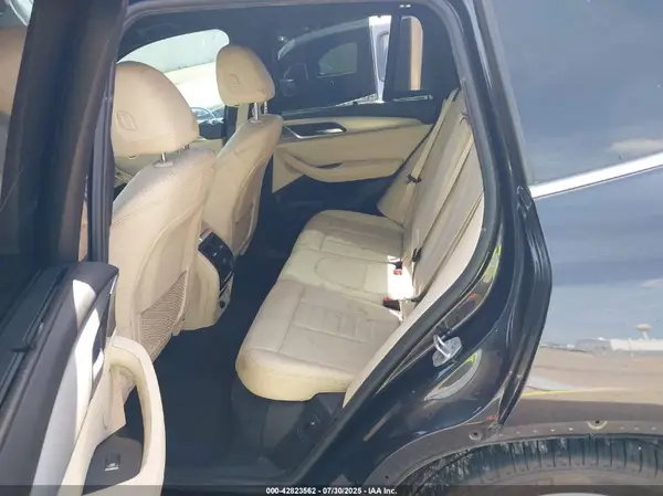 5UXTR9C58JLD59256 2018 BMW X3 - Image 8