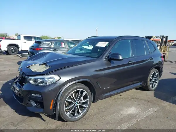5UXTR9C58JLD59743 2018 BMW X3 - Image 2