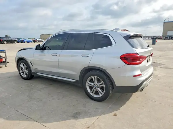 5UXTR9C58JLD64151 2018 BMW X3 - Image 2