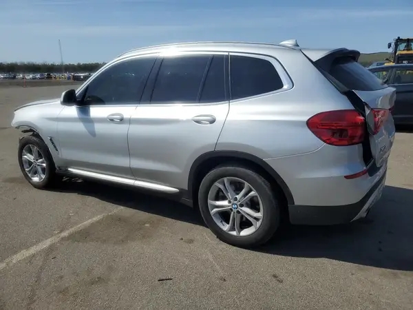 5UXTR9C58JLD67678 2018 BMW X3 - Image 2