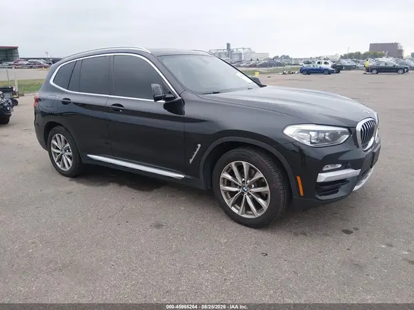 5UXTR9C58JLD70225 2018 BMW X3 - Image 1