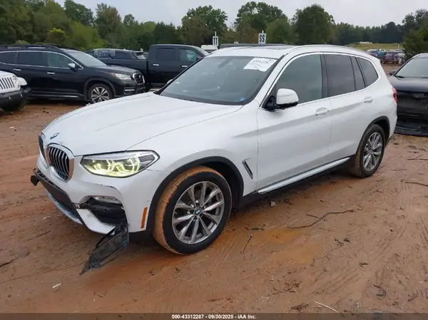 5UXTR9C58JLD72802 2018 BMW X3 - Image 2