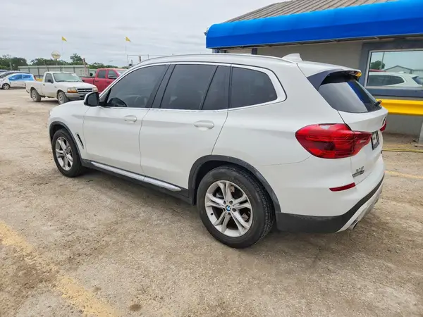 5UXTR9C58KLD90430 2019 BMW X3 - Image 2