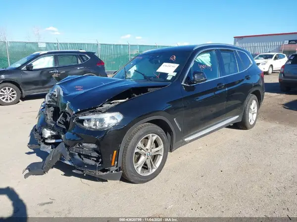 5UXTR9C58KLD90976 2019 BMW X3 - Image 2