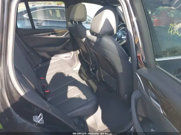 5UXTR9C58KLD92243 2019 BMW X3 - Image 8