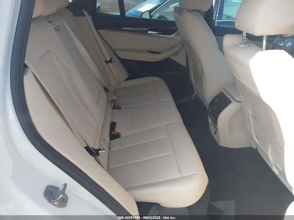 5UXTR9C58KLE14869 2019 BMW X3 - Image 8