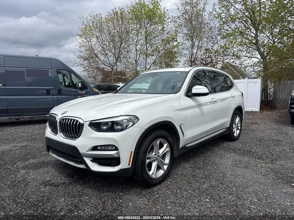 5UXTR9C58KLE1865 2019 BMW X3 - Image 2